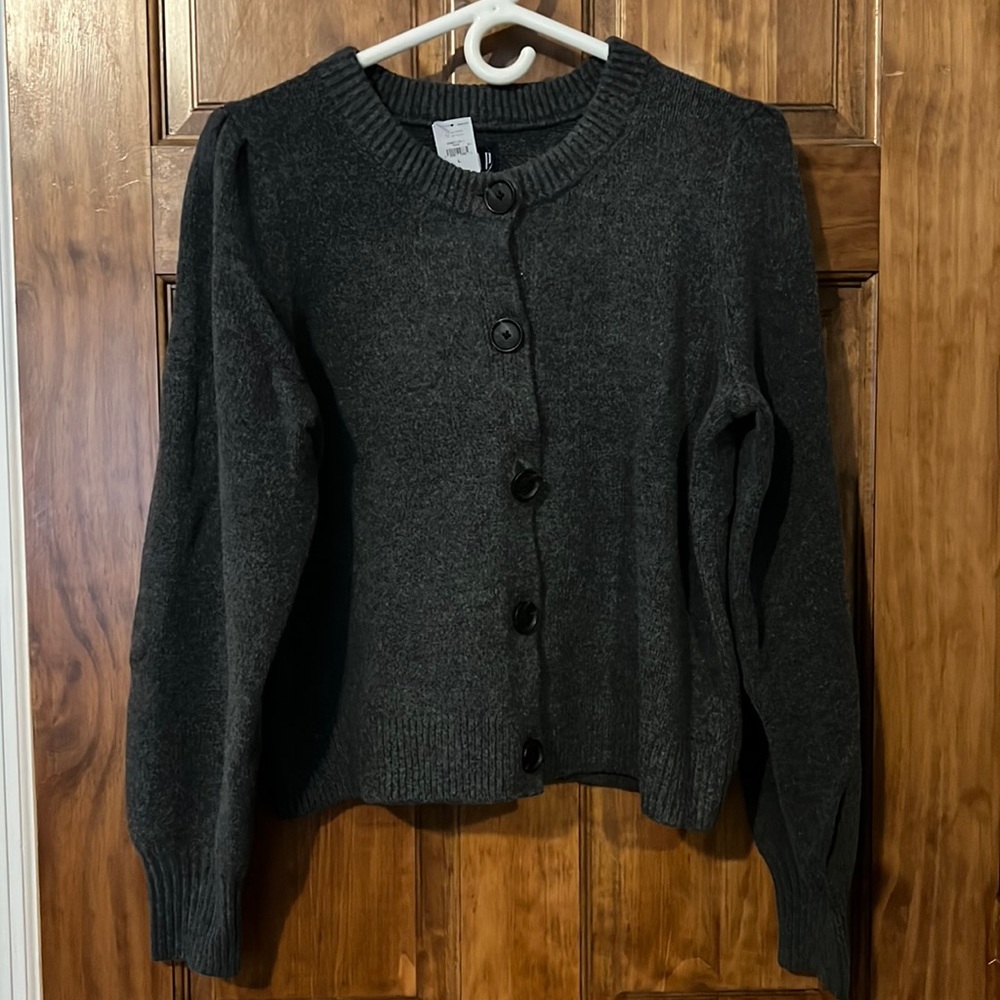 GAP Cardigan. NWT. Size Large. Charcoal Gray.